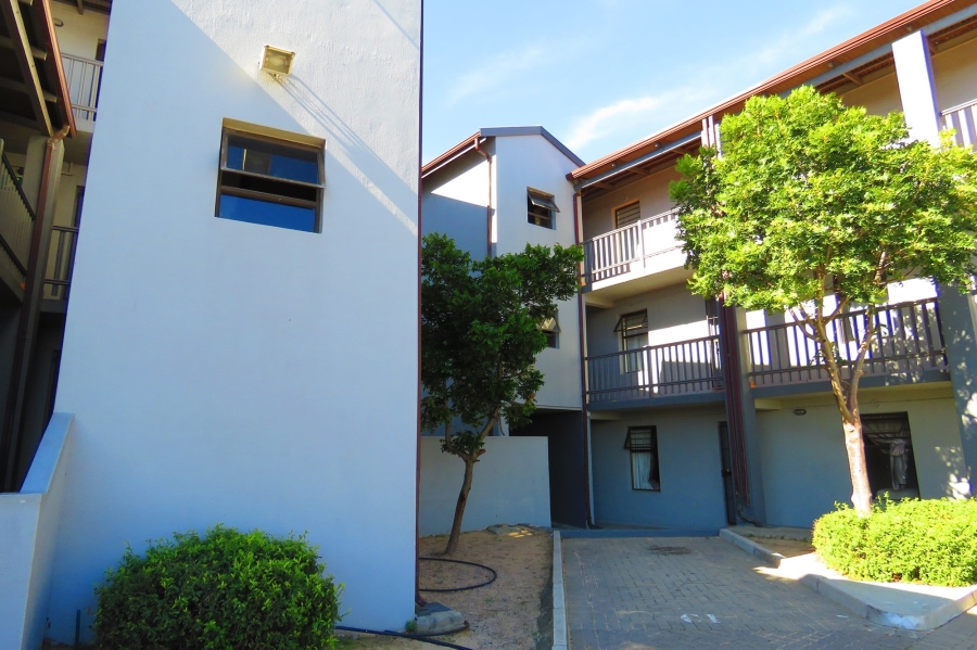 2 Bedroom Property for Sale in Parklands Western Cape
